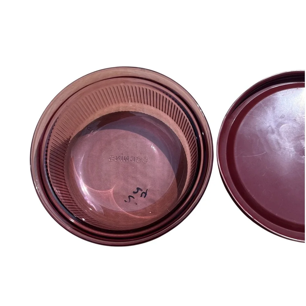 Vintage Corning Visions Cranberry Glass 1‎ Pint Bowl with Lid C-16-B V-16-PC